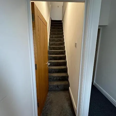 Apartman @ 369 *